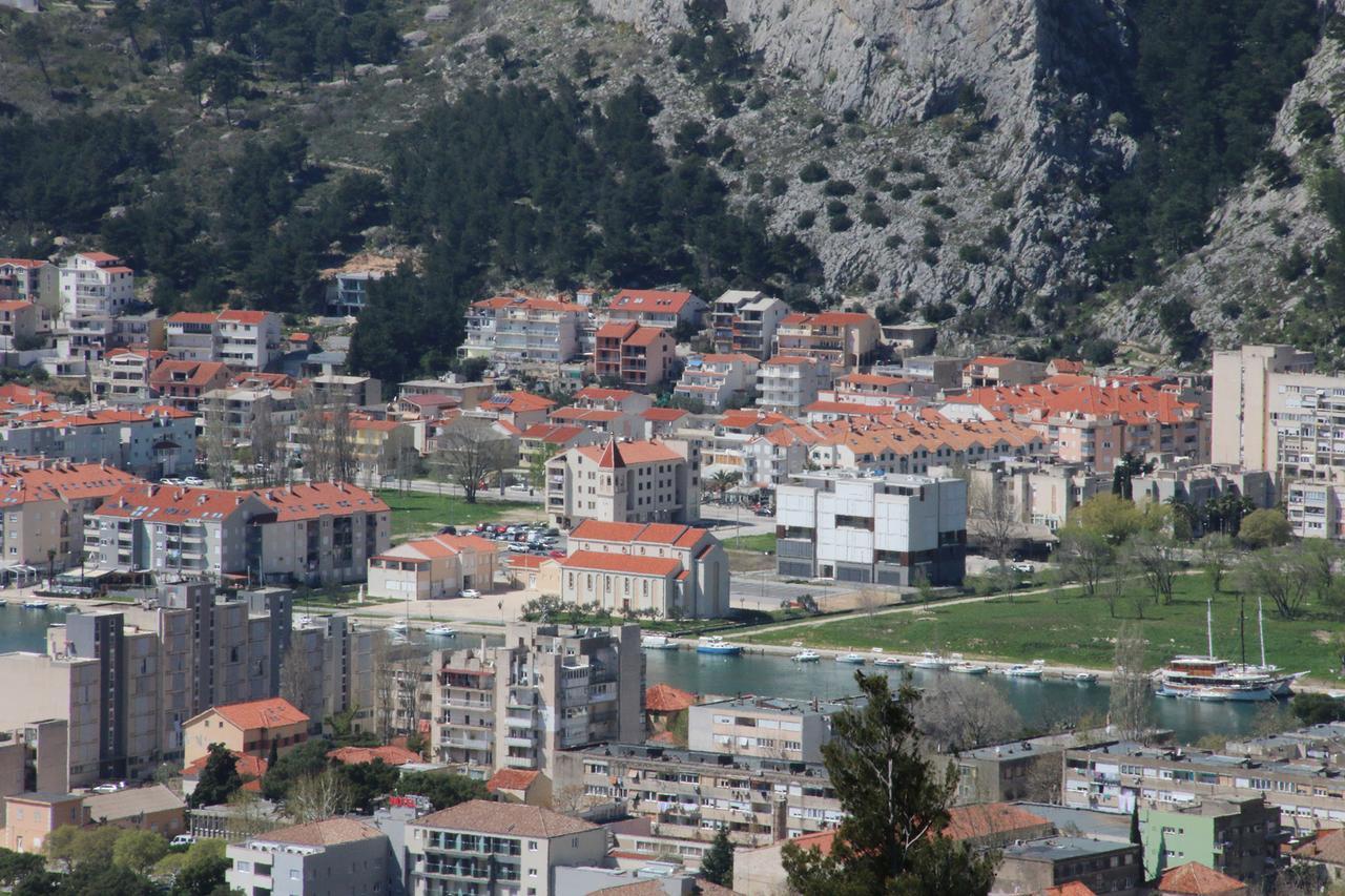 Apartments Milina Omiš Exterior foto